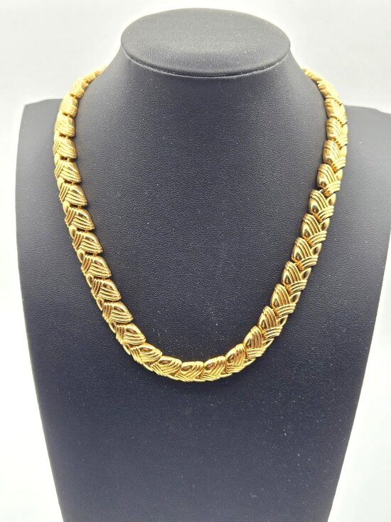 Monet Jewelry - Vintage Monet Signed Gold Tone Textured Chevron Necklace 16" Weighs 56 grams